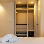 Pink Frontline Premium Apartman